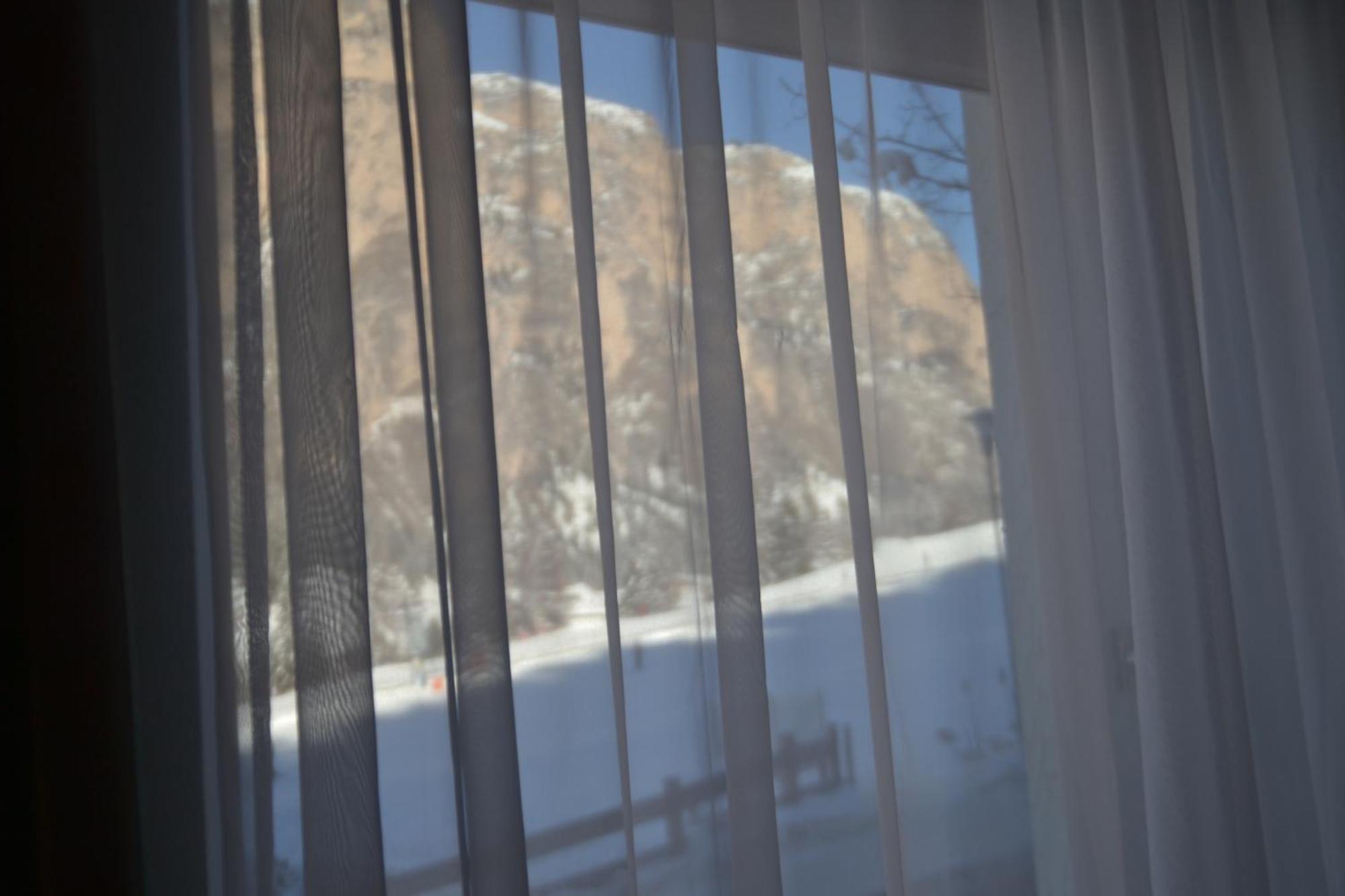 Hotel Scoiattolo Сельва-ди-Валь-Гардена Экстерьер фото
