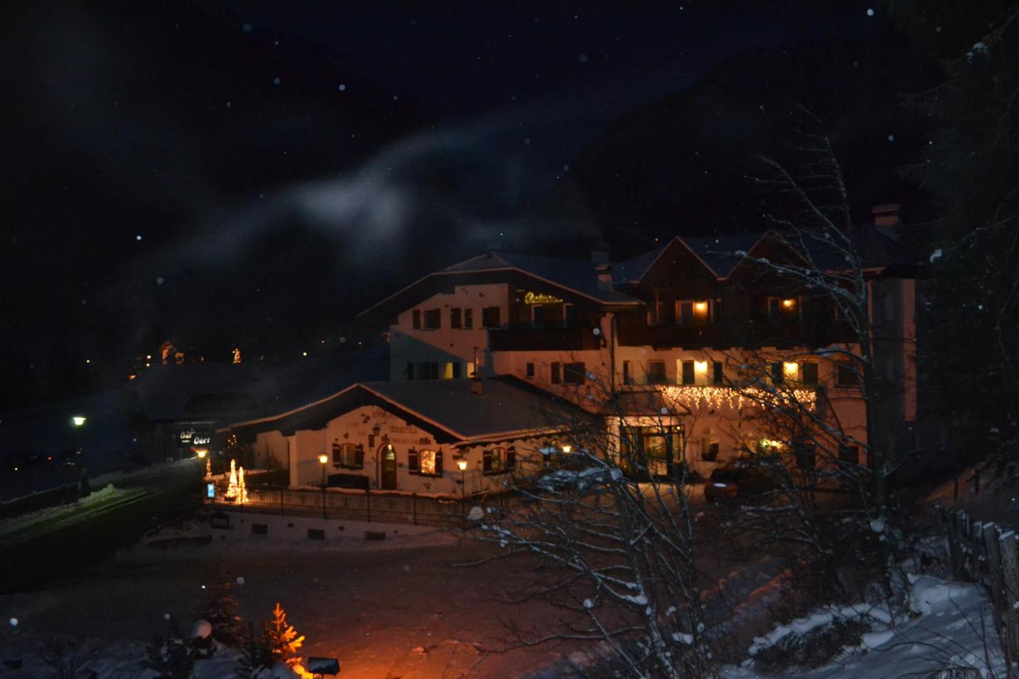 Hotel Scoiattolo Сельва-ди-Валь-Гардена Экстерьер фото